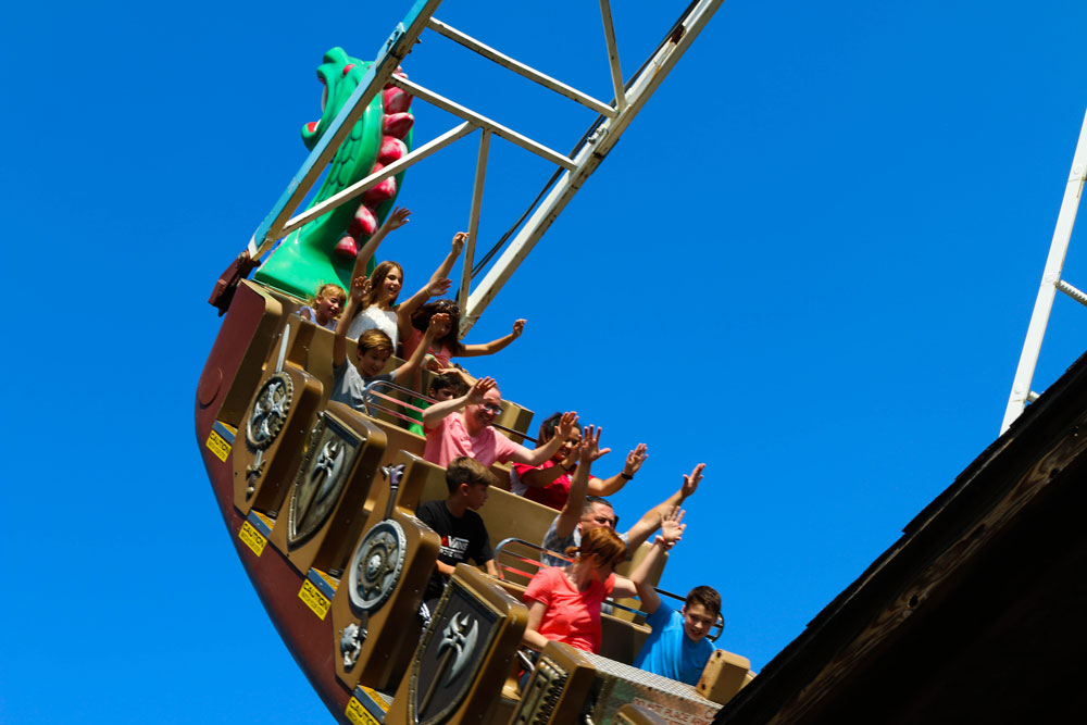 guests hands up on viking sea dragon